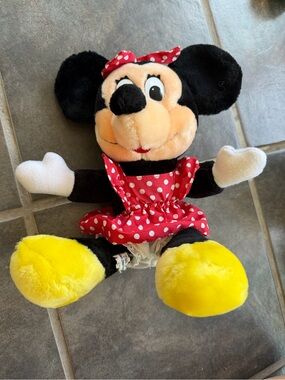 Walt Disney World Minnie Mouse Plush Toy - 90’s